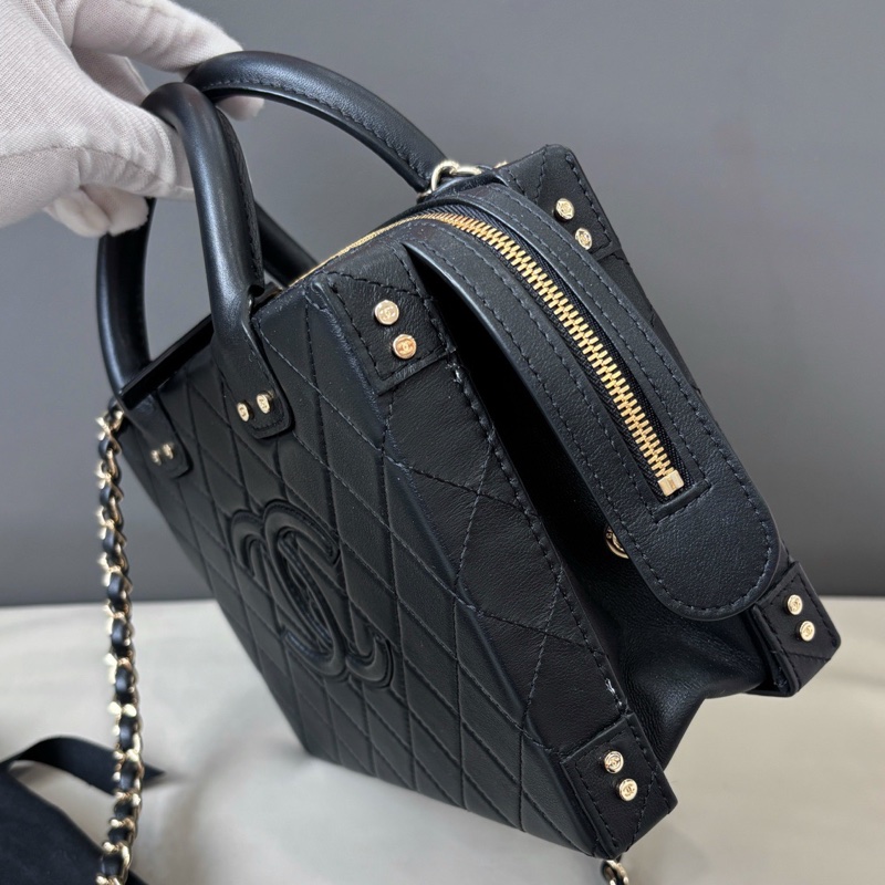 【近新閒置品】香奈兒 Chanel 22B黑金化妝盒子包芯片款手提斜挎側背包鏈條包-4