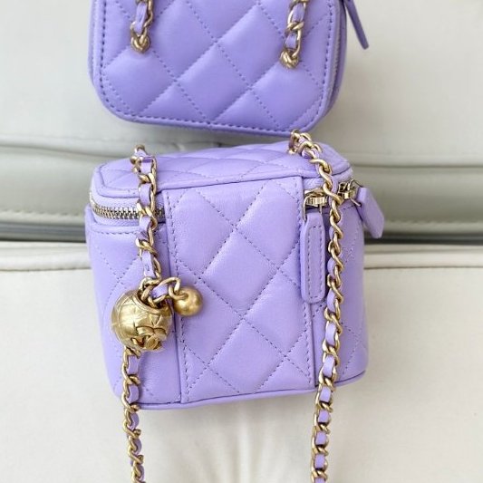 全新品 香奈兒/Chanel 淡紫色/薰衣草紫 羊皮金扣金球鏈條包-1