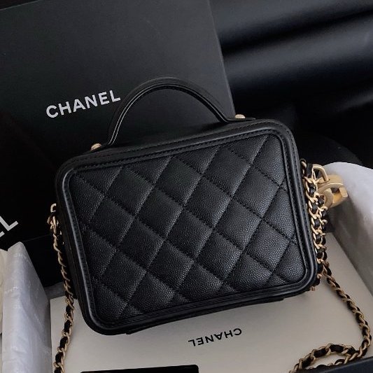 近新品 香奈兒/Chanel 黑金小號相機包 牛皮荔枝皮魚子醬-1