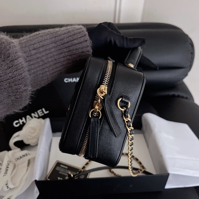 近新品 香奈兒/Chanel 黑金小號相機包 牛皮荔枝皮魚子醬-3
