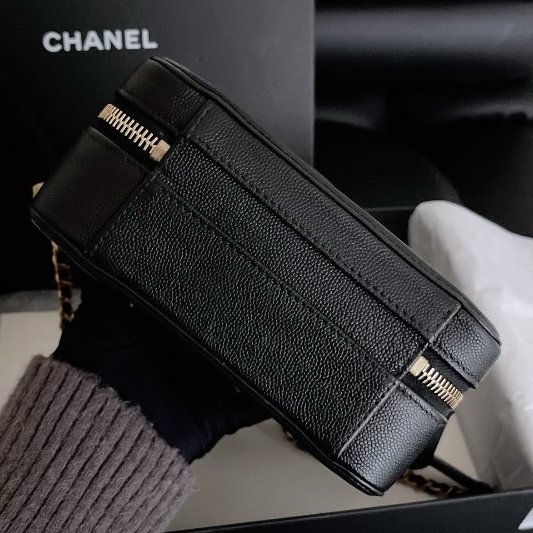 近新品 香奈兒/Chanel 黑金小號相機包 牛皮荔枝皮魚子醬-7