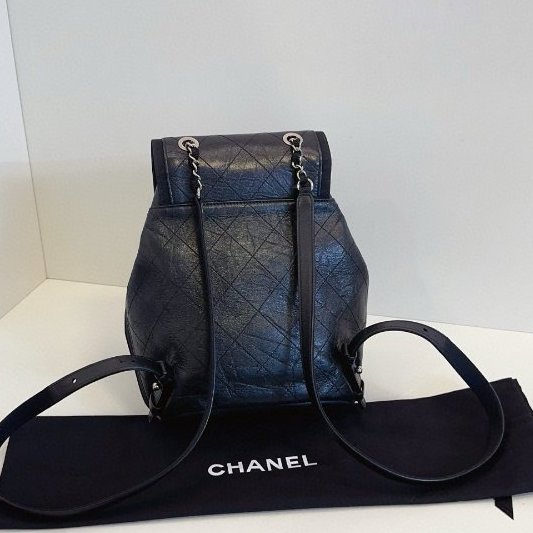 近新品 香奈兒/Chanel 黑銀油蠟皮菱格雙肩包-1