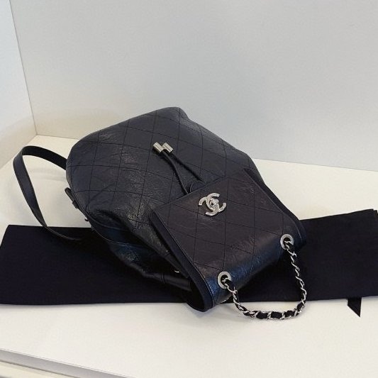 近新品 香奈兒/Chanel 黑銀油蠟皮菱格雙肩包-3