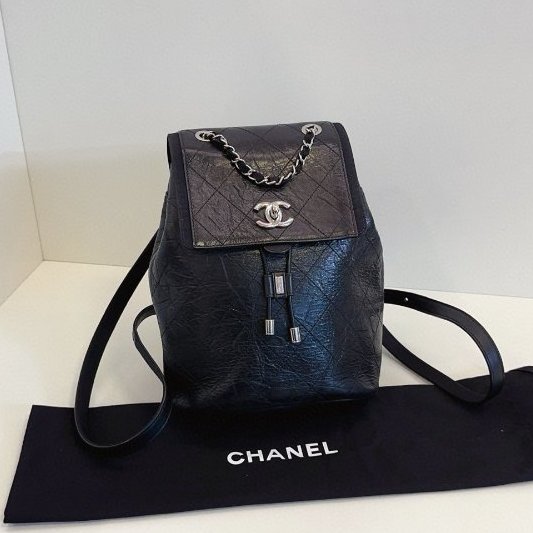 近新品 香奈兒/Chanel 黑銀油蠟皮菱格雙肩包-5