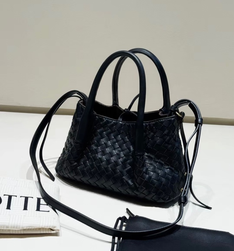 Bottega Veneta Pinacoteca藝廊包黑色小號單肩包-2