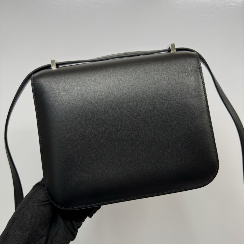 HERMES 愛馬仕 黑色CONSTANCE 18 MINI斜背包-1