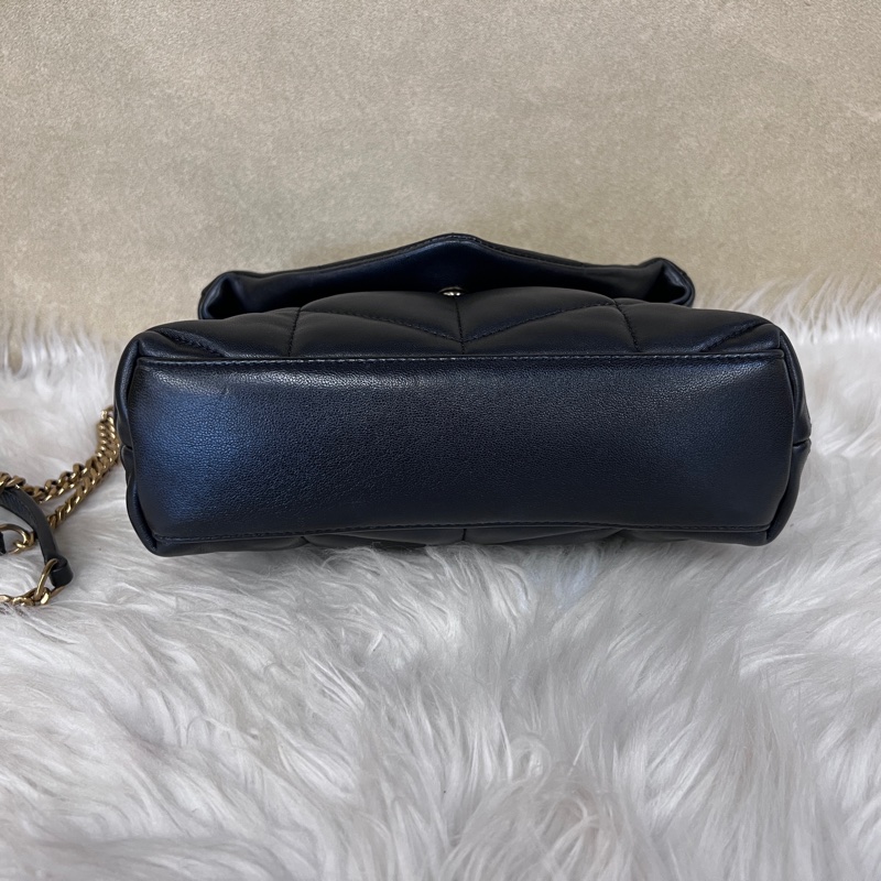 YSL 黑羊皮金釦Puffer Mini信封下蓋肩斜背包-2