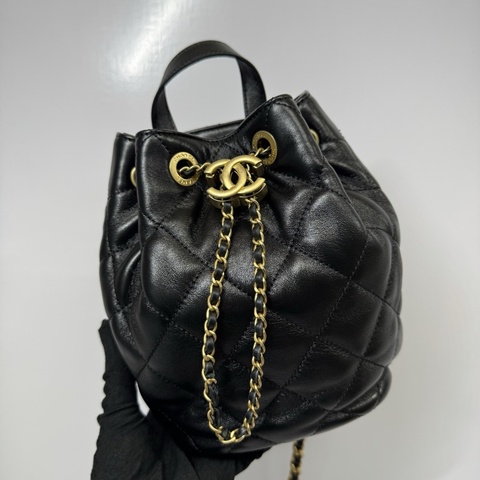 CHANEL 香奈兒 黑色菱格紋羊皮MINI後背包 DRAWSTRING RFID MICROCHIPPED