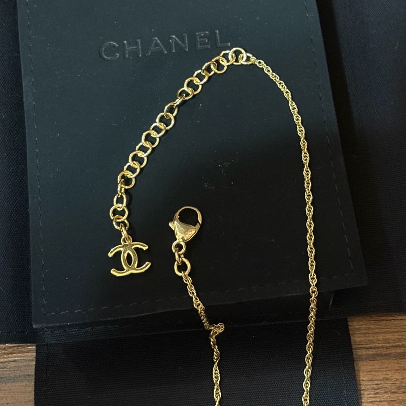 CHANEL 黑色蕾絲復古愛心項鍊-12