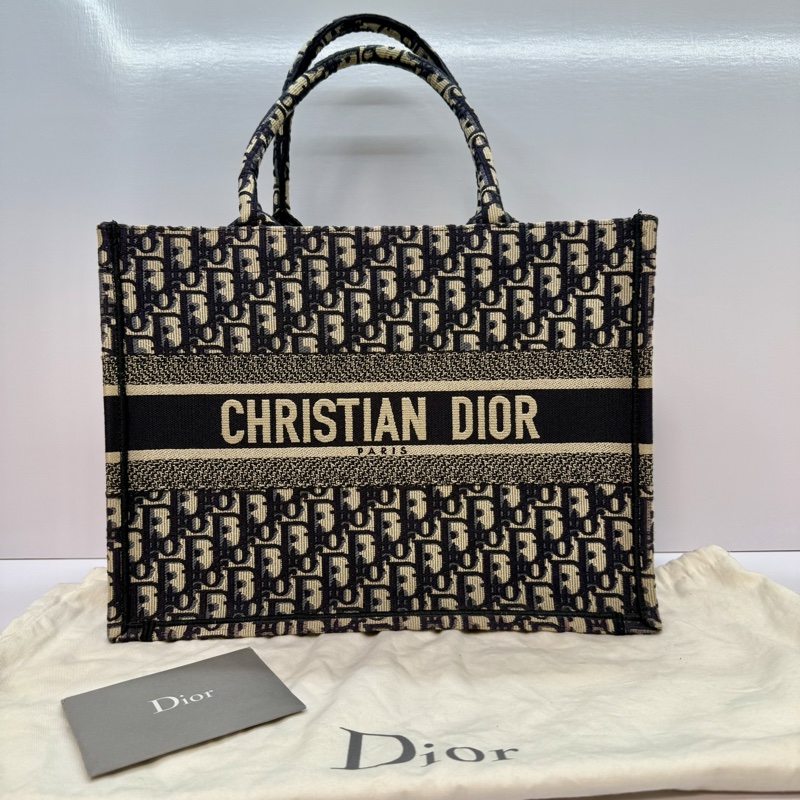 DIOR 迪奧 Book Tote Oblique 刺繡帆布中型托特包 50-MA-0199-2