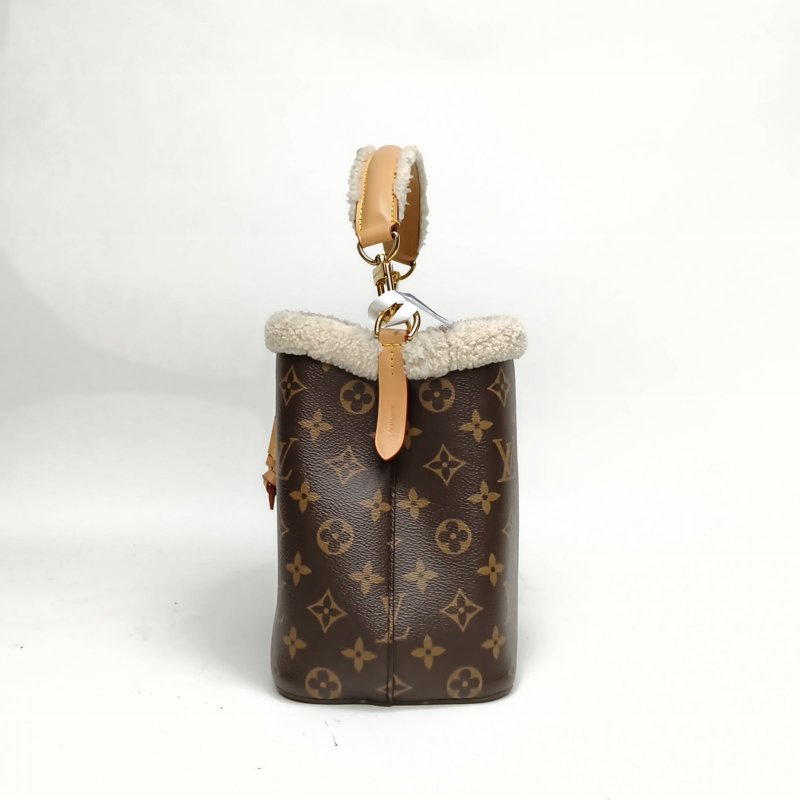 LOUIS VUITTON NÉONOÉ水桶包BB20老花PVC金扣晶片22聖誕肩背包-1