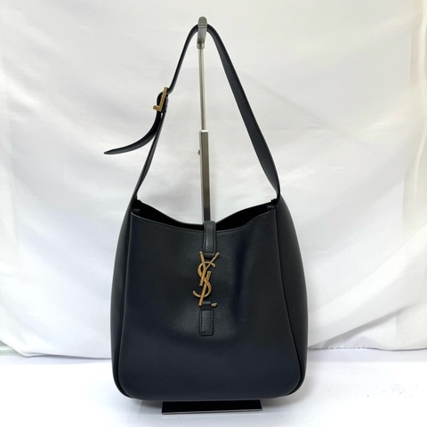 YSL 黑色牛皮 LE 5 À 7 SUPPLE SMALL IN GRAINED 肩背包713938
