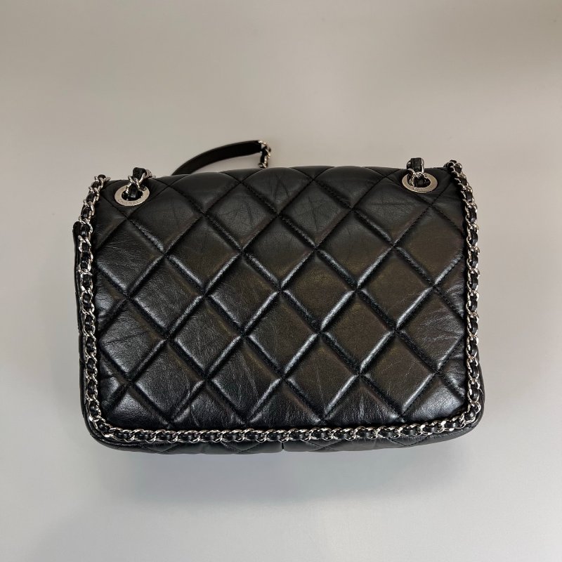 CHANEL 季節款銀鍊包羊皮黑AS1672/29開-1