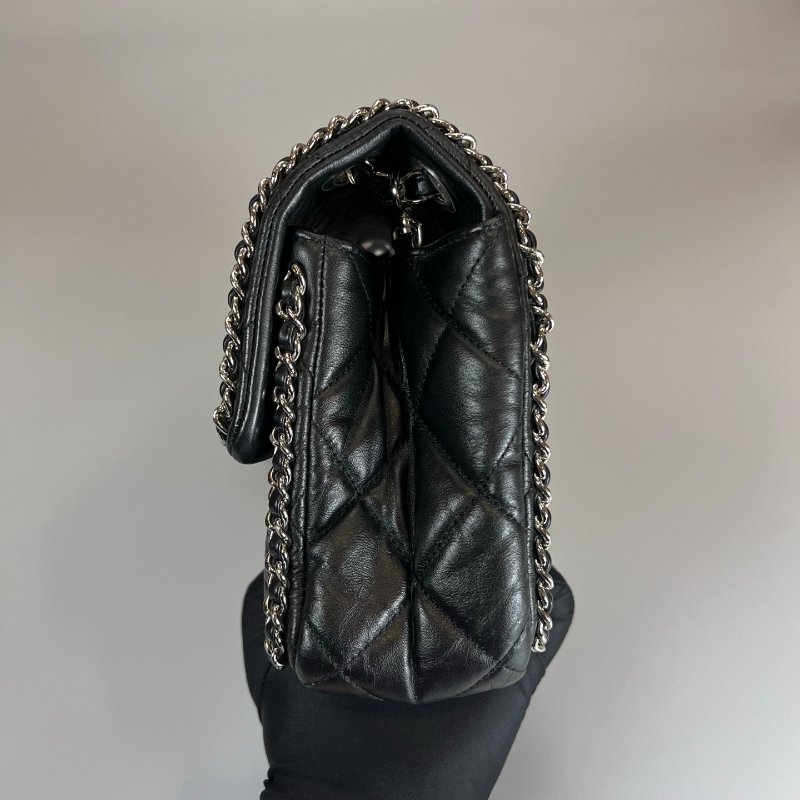 CHANEL 季節款銀鍊包羊皮黑AS1672/29開-2