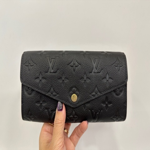 Lv 黑壓紋牛皮Sarah 16卡長夾