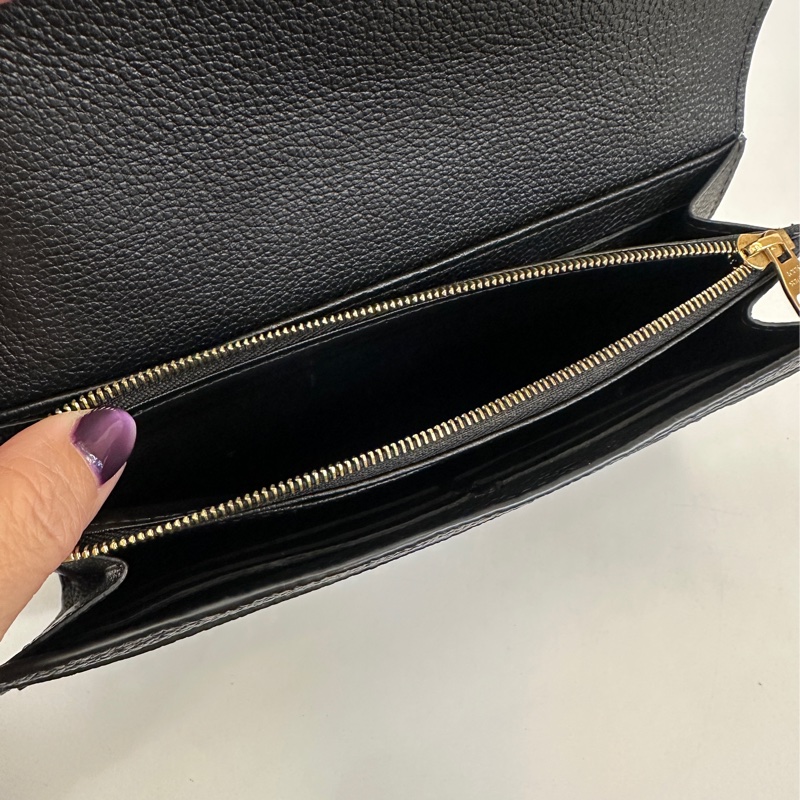 Lv 黑壓紋牛皮Sarah 16卡長夾-7