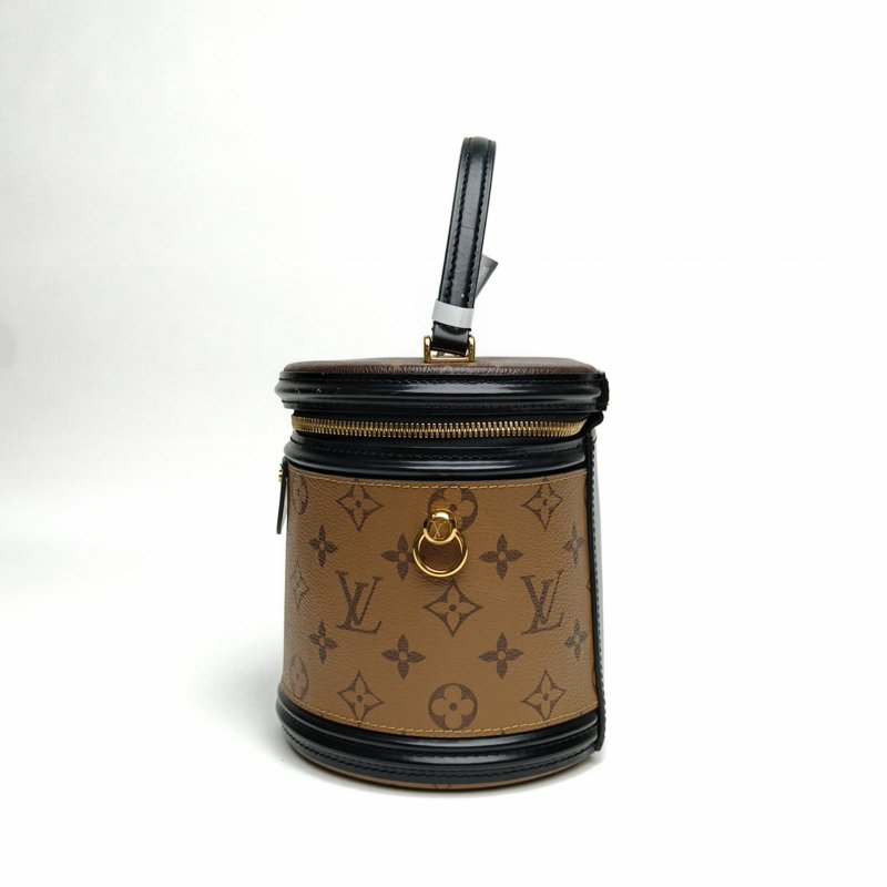 LOUIS VUITTON CANNES圓桶包拼色PVC晶片老花肩背包-1