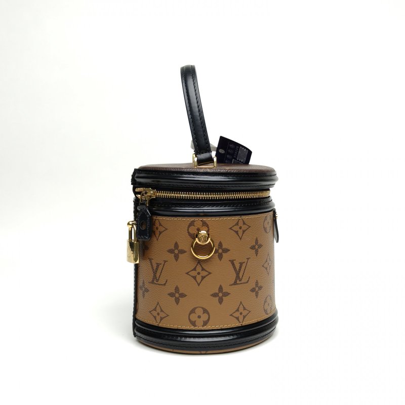 LOUIS VUITTON CANNES圓桶包拼色PVC晶片老花肩背包-3