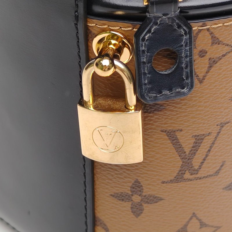 LOUIS VUITTON CANNES圓桶包拼色PVC晶片老花肩背包-4