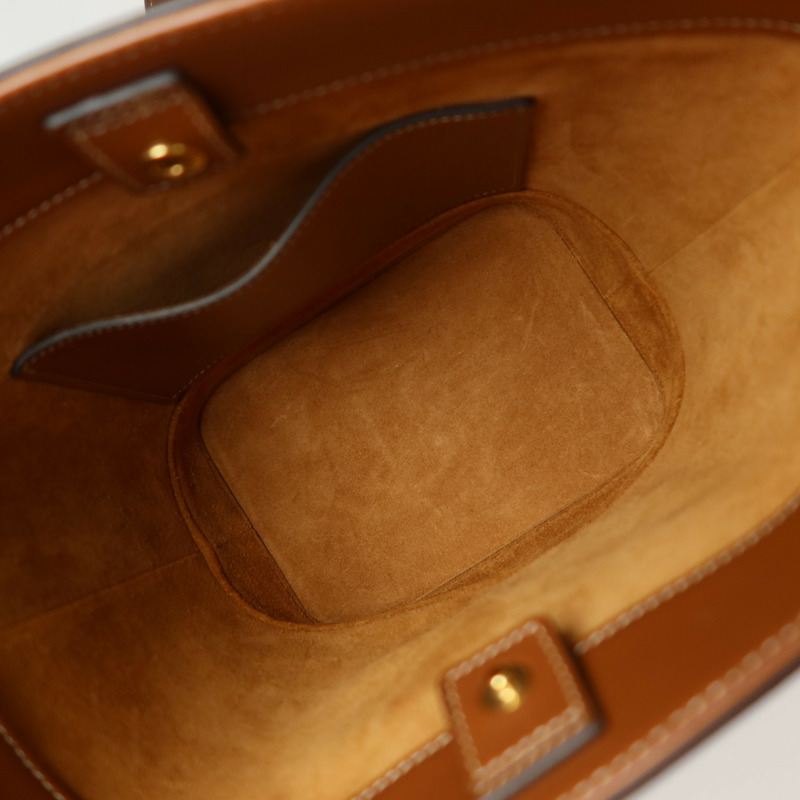 CELINE 牛皮皮革Small Cuir Triomphe Bucket金扣肩背袋-4