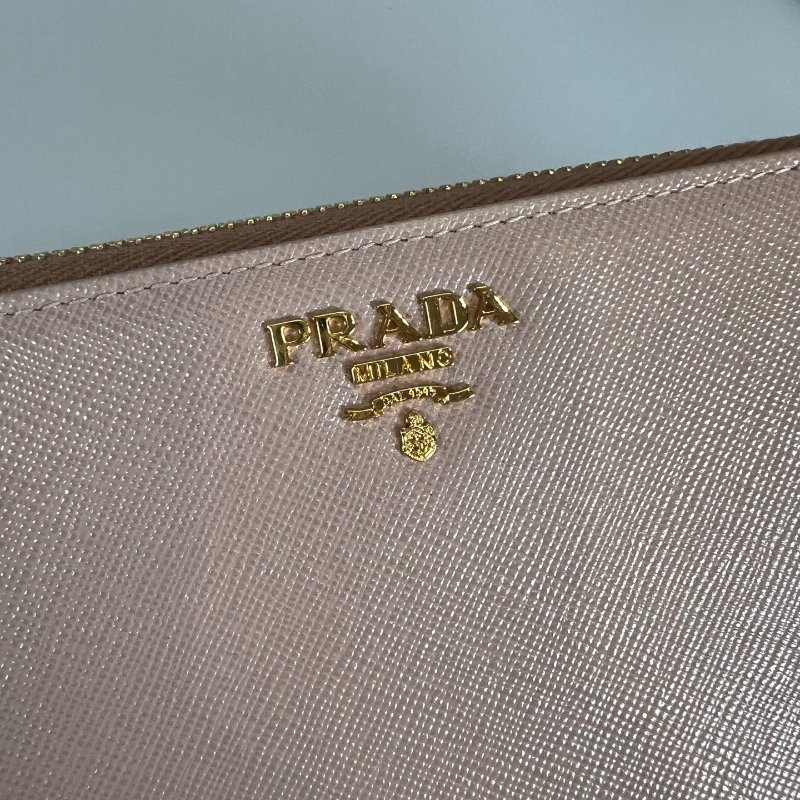 PRADA 粉色ㄇ拉長夾-8