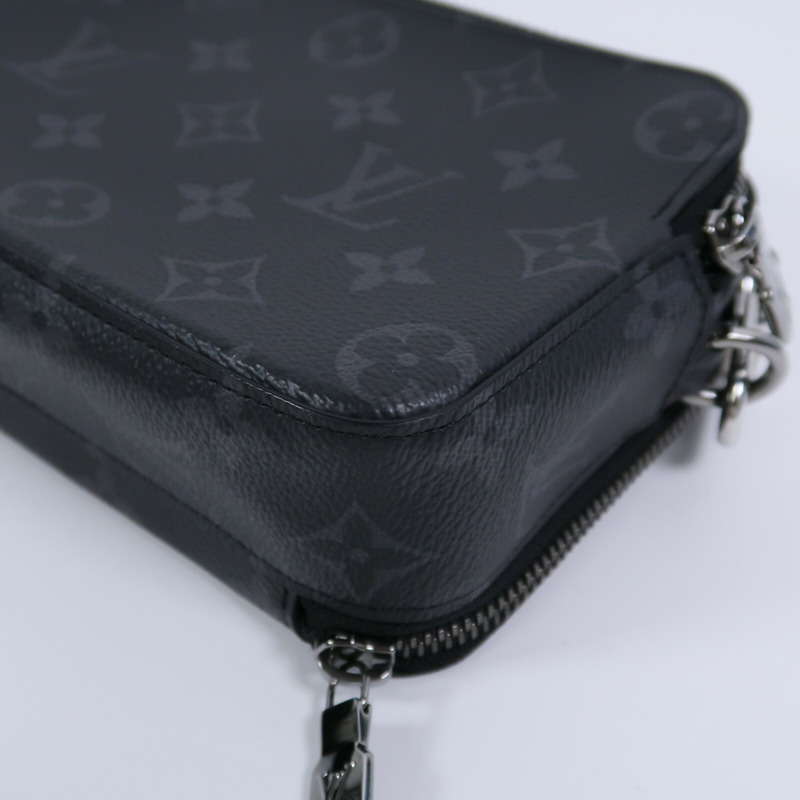 LOUIS VUITTON Monogram Eclipse Alpha肩背袋-11