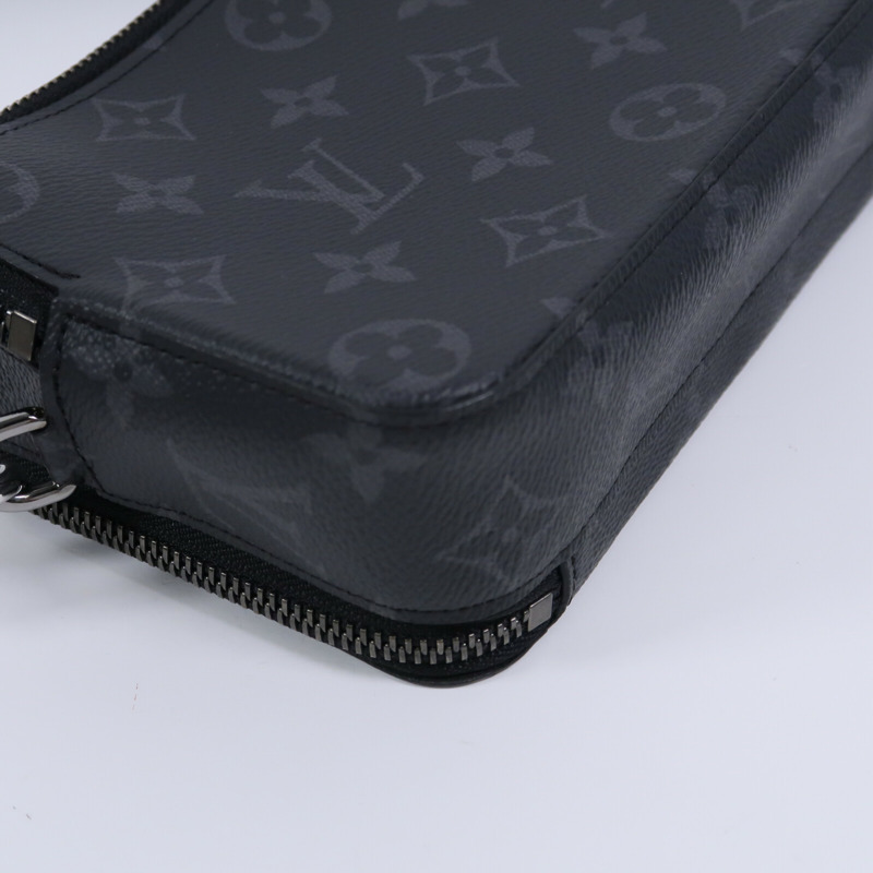 LOUIS VUITTON Monogram Eclipse Alpha肩背袋-12