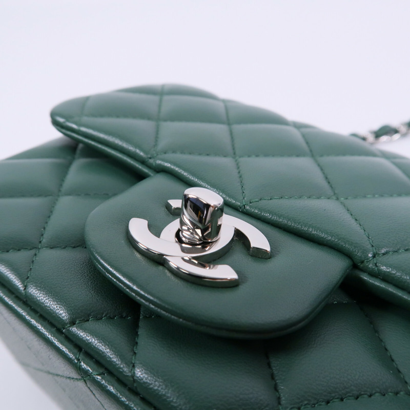 CHANEL 羊皮皮革Mini Classic 17鏈帶肩背袋-6