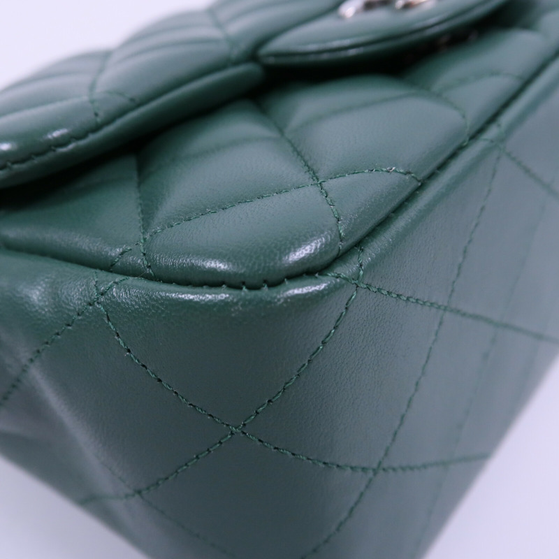 CHANEL 羊皮皮革Mini Classic 17鏈帶肩背袋-11