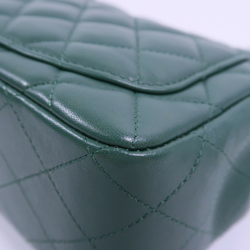 CHANEL 羊皮皮革Mini Classic 17鏈帶肩背袋-12