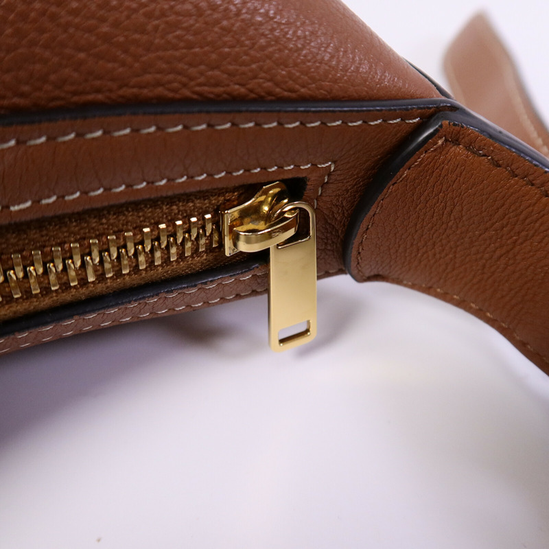 CELINE 牛皮皮革Heloise Medium肩背袋-6