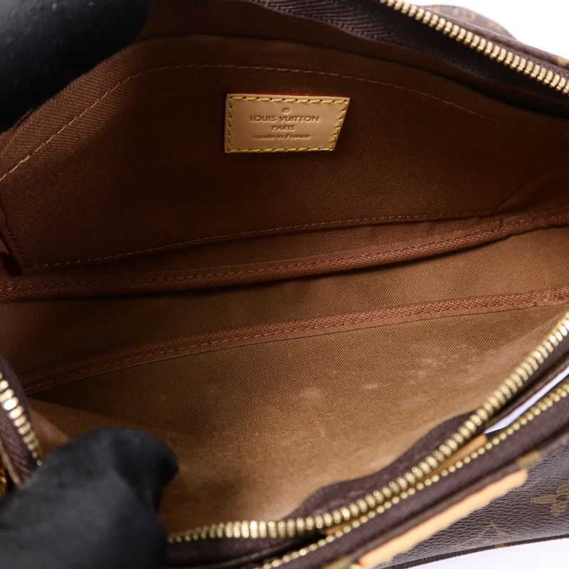 LOUIS VUITTON Monogram Multi Pochette Accessoires金扣肩背袋-4