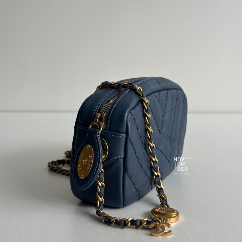 98新💙 保卡款🔖 Chanel 香奈兒 山型紋相機包藍色金釦-1