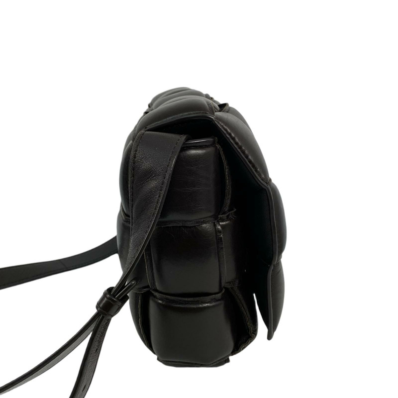 △ Bottega Veneta 寶緹嘉 Brown Lambskin Cassette Shoulder Bag 啡色小羊皮肩背包-267009780-4