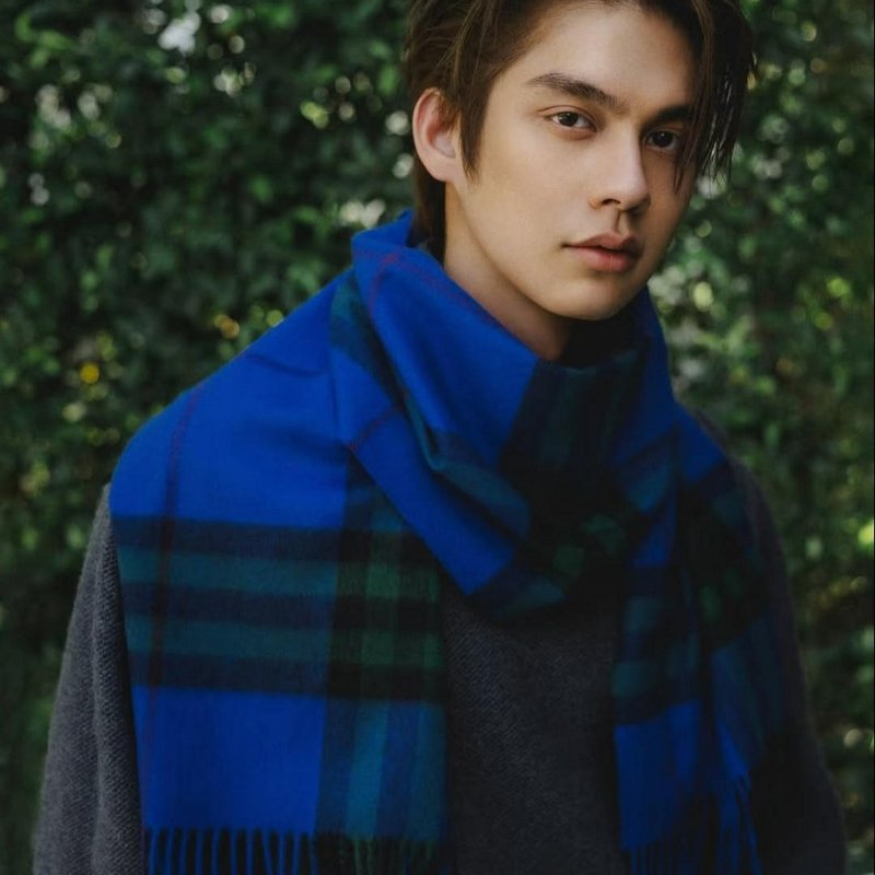 💎Han's house精品服飾💎Burberry 圍巾 格紋 羊毛 雙面168X30 蘇格蘭制 原價22900-3