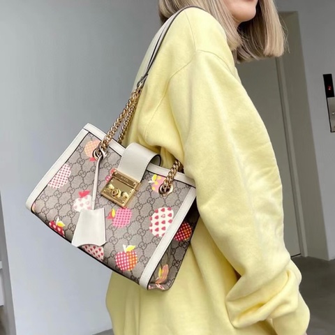 ✨GUCCI Padlock 小号 多色涂层帆布肩背包 金扣 99新❤️