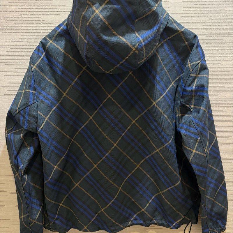 💎Han's house精品服飾💎BURBERRY 戰馬 騎士 刺繡 連帽 外套 風衣 原價42500-6