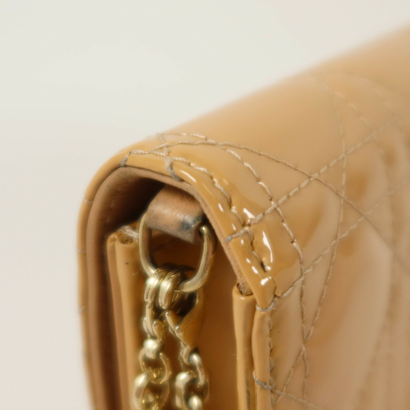Dior 漆皮皮革Lady Dior Pouch With Chain金扣鏈帶肩背袋-14