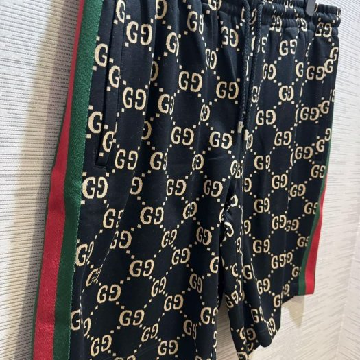 💎Han's house精品服飾💎GUCCI 古馳 GG 滿版 短褲  XXL 原價38000-2