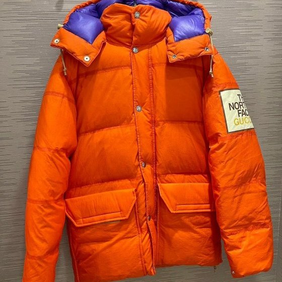 💎Han's house精品服飾💎 GUCCI 聯名 The North Face 羽絨 連帽可拆 外套 義大利製 現貨 S 原價 95000-0