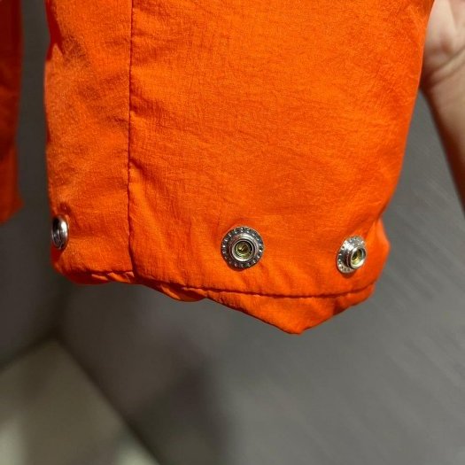 💎Han's house精品服飾💎 GUCCI 聯名 The North Face 羽絨 連帽可拆 外套 義大利製 現貨 S 原價 95000-1