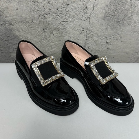 僅試穿Roger vivier RV 鑽扣樂福鞋 碼數：36.5 碼 🈚附件