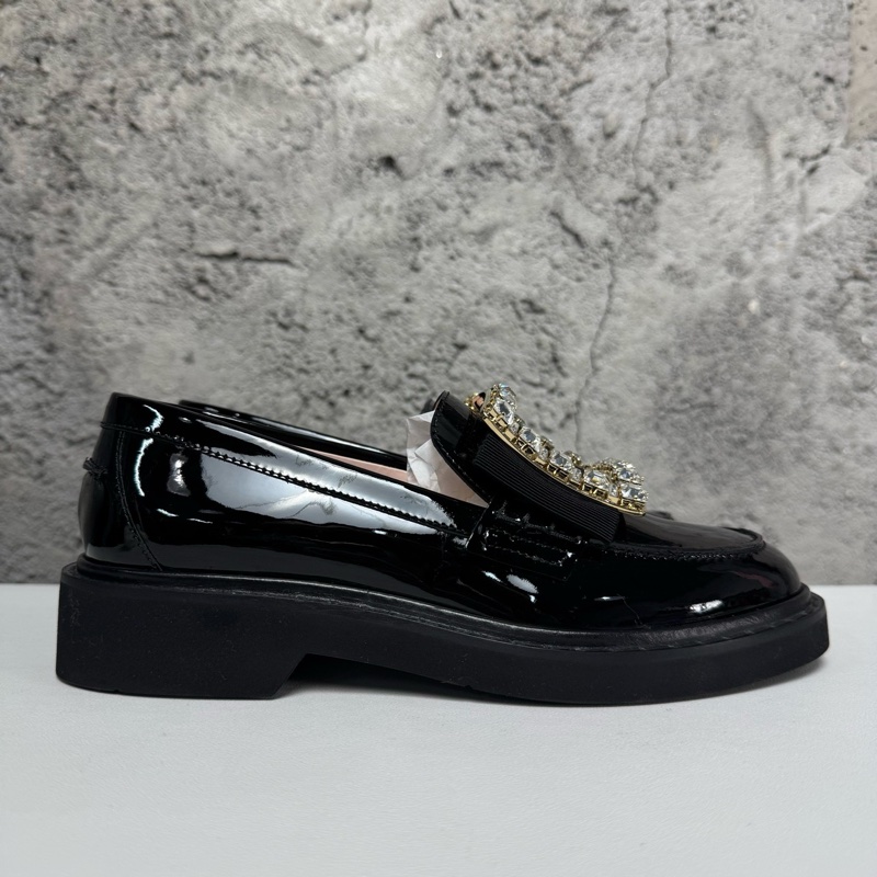 僅試穿Roger vivier RV 鑽扣樂福鞋 碼數:36.5 碼 🈚附件-1