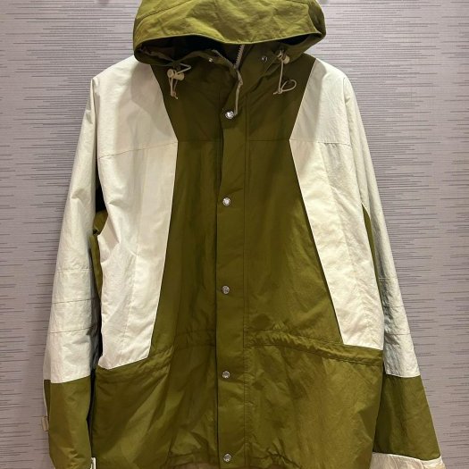 💎Han's house精品服飾💎GUCCI 古馳 聯名 The North Face 古馳 連帽 外套 風衣 現貨L-1