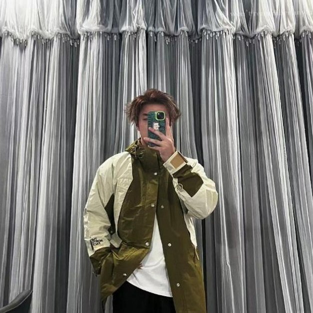 💎Han's house精品服飾💎GUCCI 古馳 聯名 The North Face 古馳 連帽 外套 風衣 現貨L-7