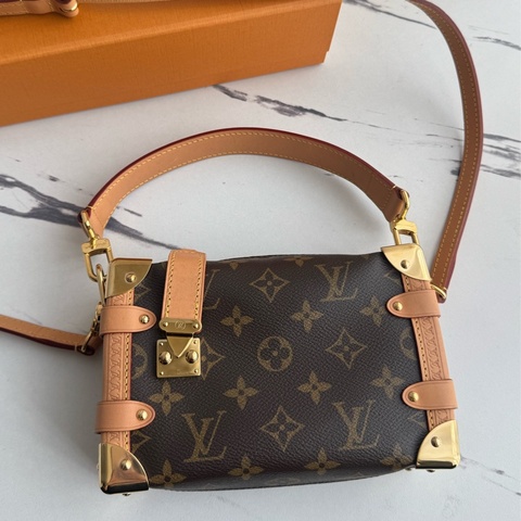 LV M46815花紋Side Trunk箱包pm