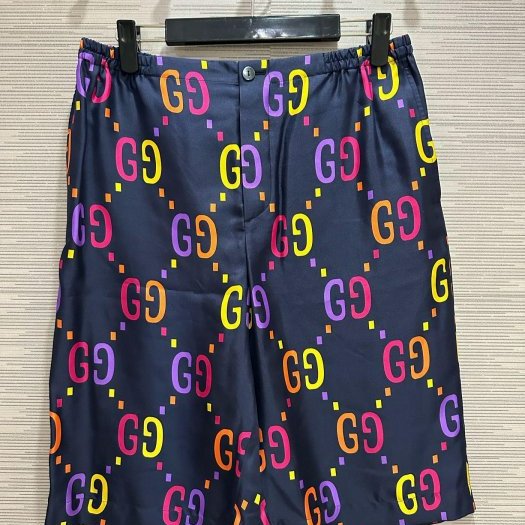 💎Han's house精品服飾💎GUCCI 滿版 老花 真絲 短褲 義大利製 現貨 52 原價41500-0