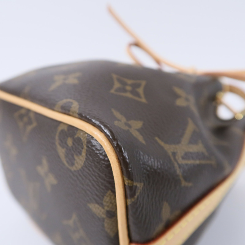 LOUIS VUITTON Monogram Nano Noe肩背袋-9