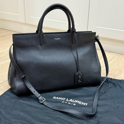 YSL 中型 Cabas Rive Gauche 黑色顆粒紋牛皮手提肩背包