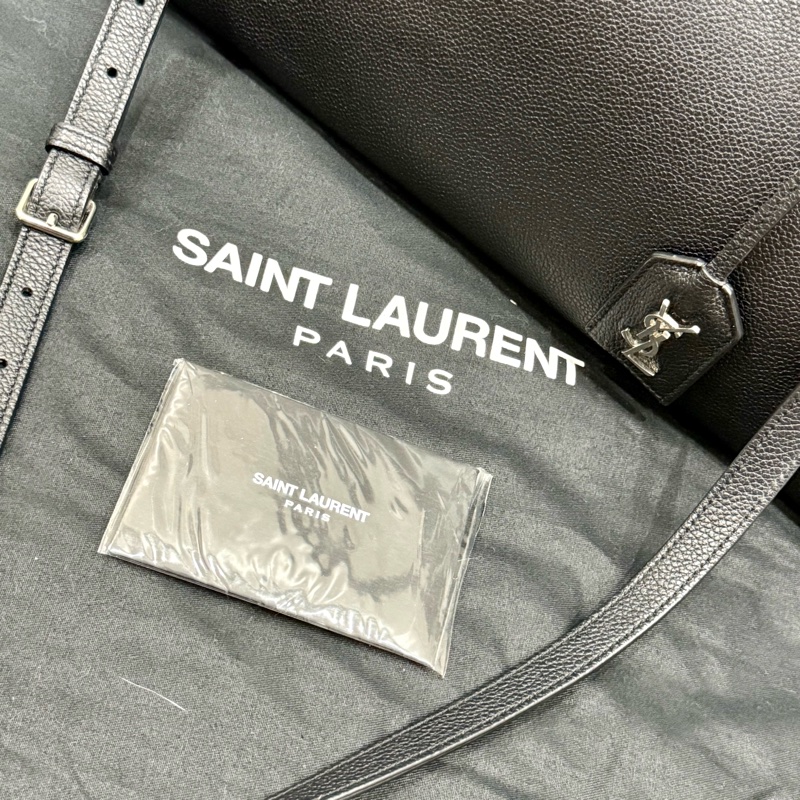 YSL 中型 Cabas Rive Gauche 黑色顆粒紋牛皮手提肩背包-9